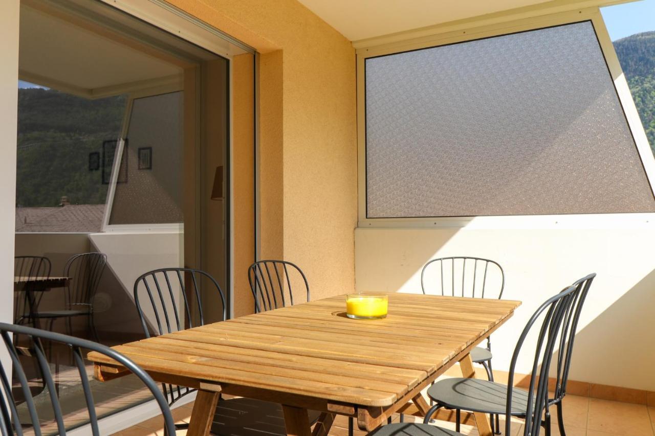 Nice Apartment Ideally Located In Martigny Exteriör bild